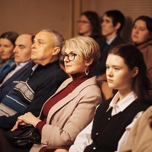 16 декабря к Дню освобождения Калинина в театре прошла открытая читка пьесы Виктора Ивановича Куликова "Сыновья"