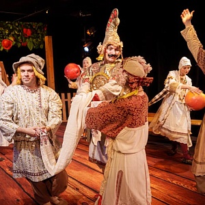 Волшебная яблоня