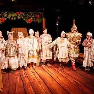 Волшебная яблоня