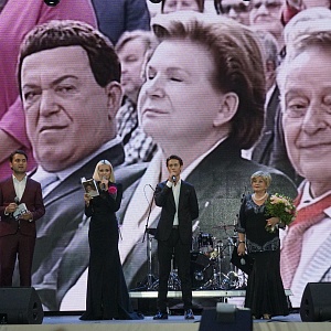 Поздравляем артиста Тараса Кузьмина!