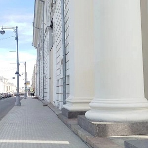 Тверской театр драмы провел ежегодный субботник